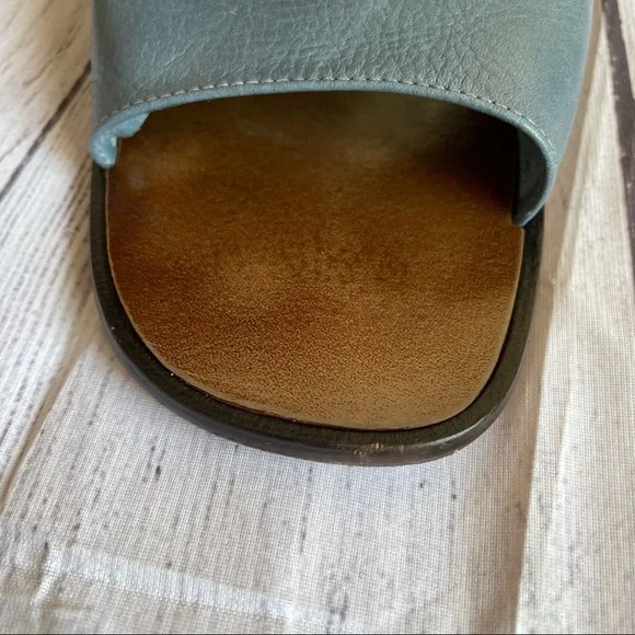 Enzo Angiolini blue and brown mules - Picture 5 of 11